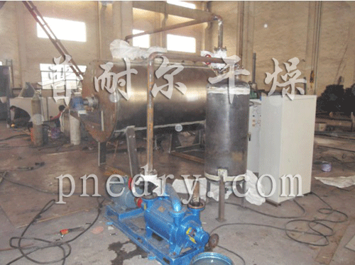 真空耙式干燥机组装现场